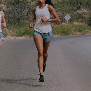 Tracksmith session short